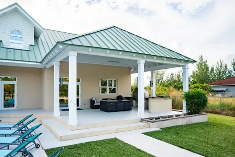 King Circle Grand Bahama Freeport BS