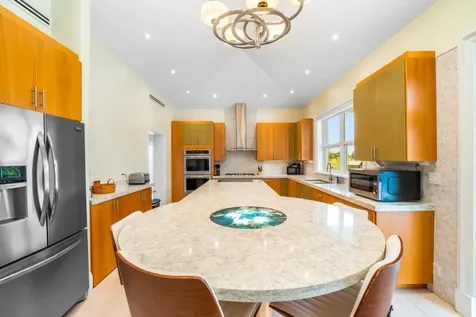 King Circle Grand Bahama Freeport BS