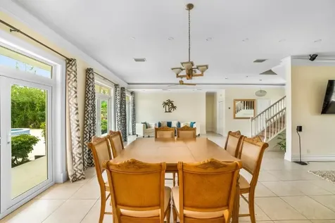 King Circle Grand Bahama Freeport BS