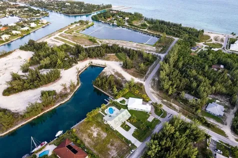 King Circle Grand Bahama Freeport BS