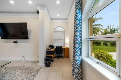 King Circle Grand Bahama Freeport BS