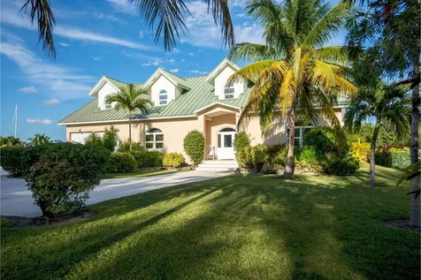 King Circle Grand Bahama Freeport BS