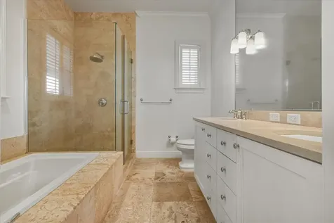 5 Charleston New Providence Paradise Island BS