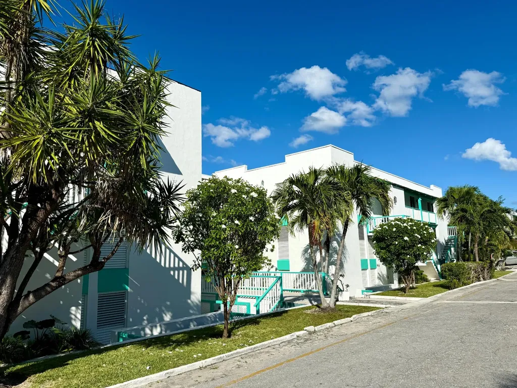 Love Beach Colony New Providence Paradise Island BS