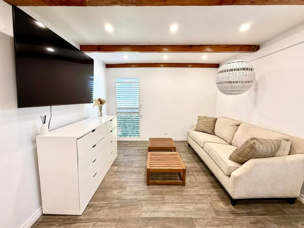 Love Beach Colony New Providence Paradise Island BS