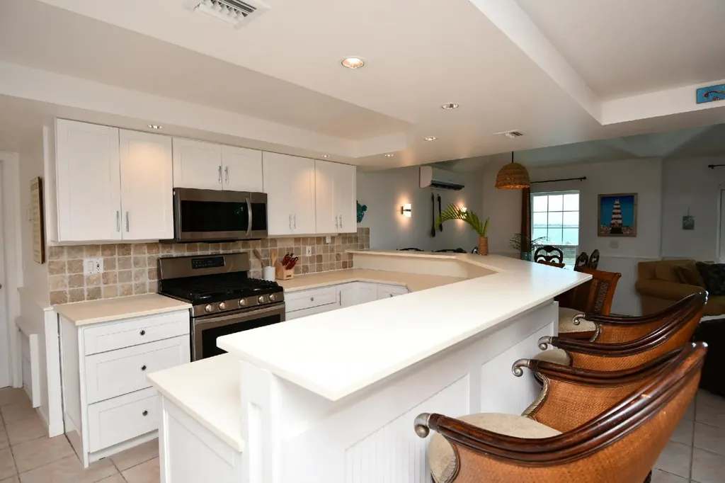 Orange House. Abaco BS