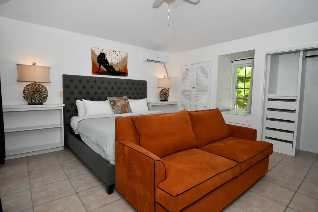 Orange House. Abaco BS