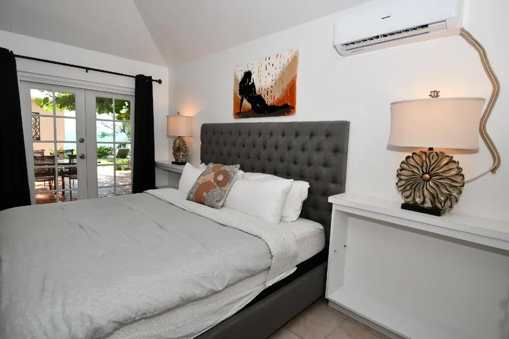 Orange House. Abaco BS