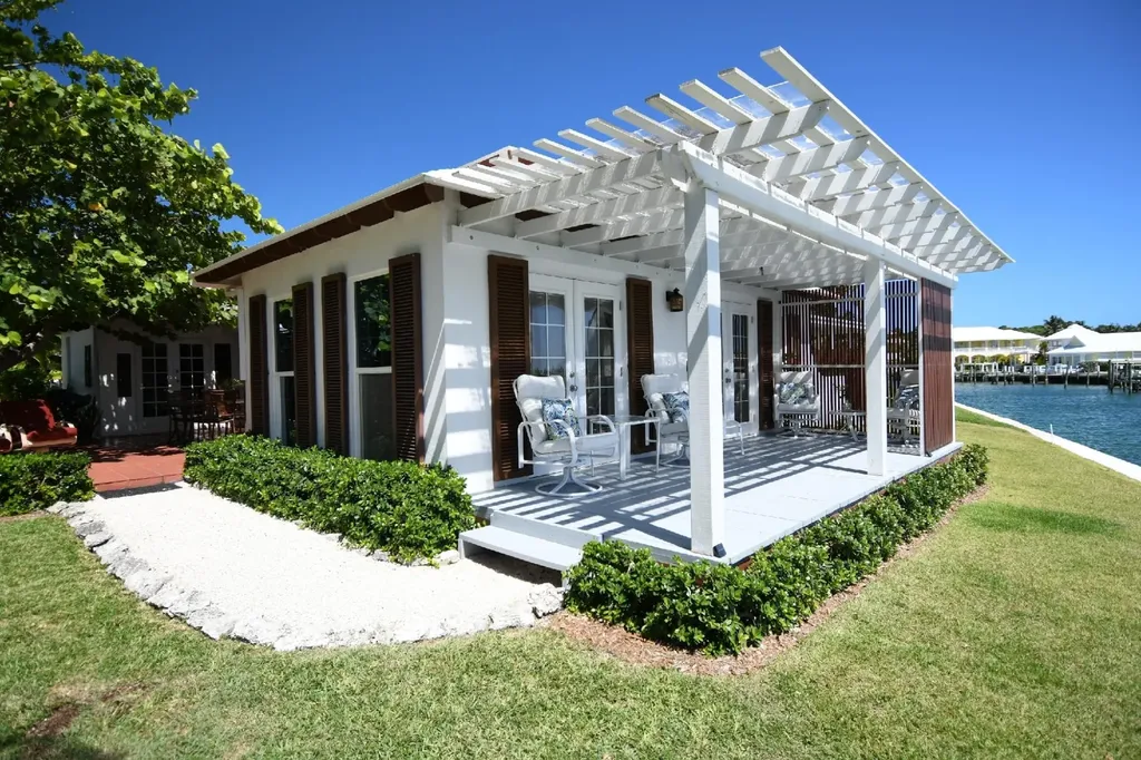 Orange House. Abaco BS