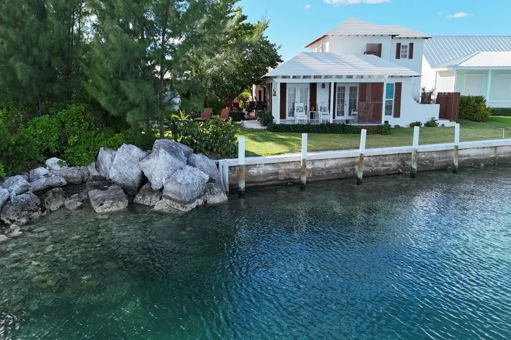 Orange House. Abaco BS