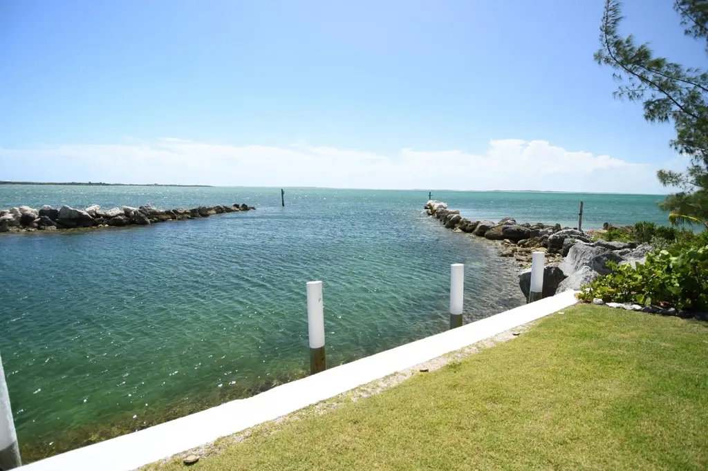 Orange House. Abaco BS