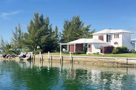 Orange House. Abaco BS