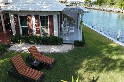 Orange House. Abaco BS