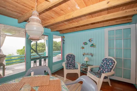 Surfers Cottage Eleuthera BS