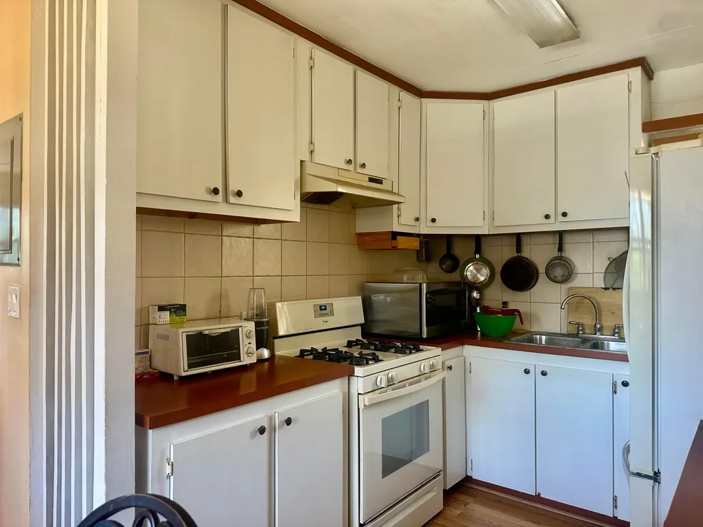 Out East 11-unit Apartment Complex New Providence Paradise Island BS