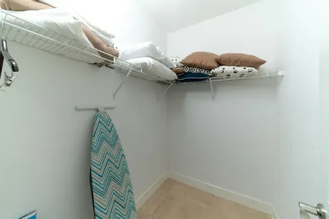 305 Bimini Bay 305 Bimini BS