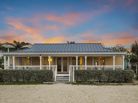 305 Bimini Bay 305 Bimini BS