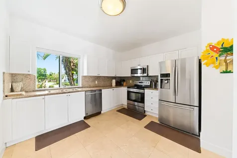 305 Bimini Bay 305 Bimini BS