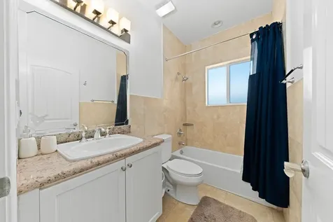 305 Bimini Bay 305 Bimini BS