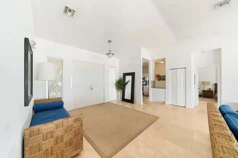 305 Bimini Bay 305 Bimini BS