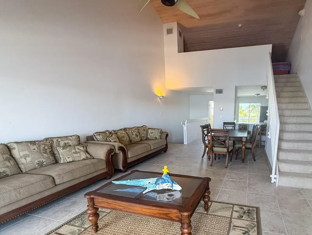 15e Bimini Cove Bimini BS