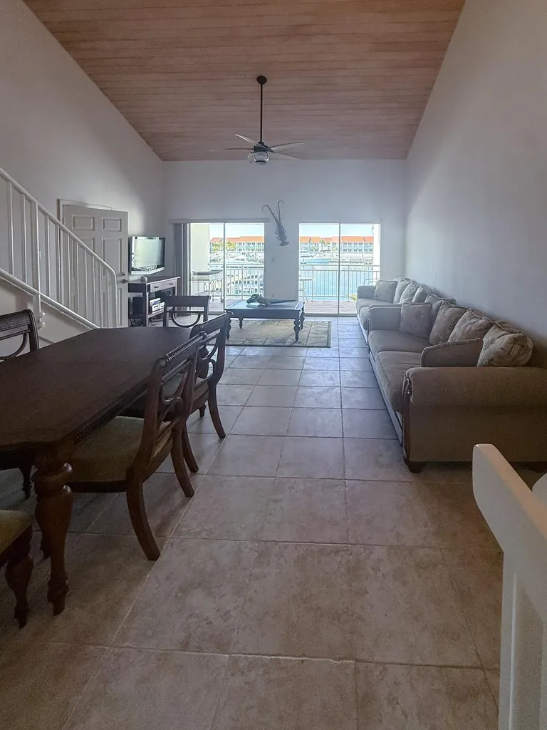 15e Bimini Cove Bimini BS