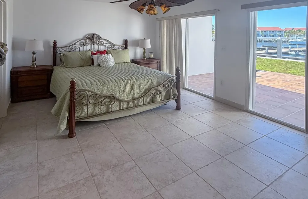 15e Bimini Cove Bimini BS