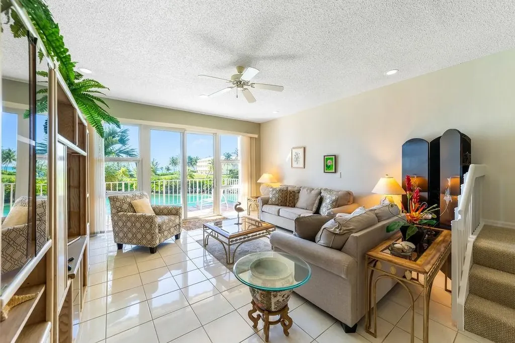 Bell Channel Club C-10 Grand Bahama Freeport BS