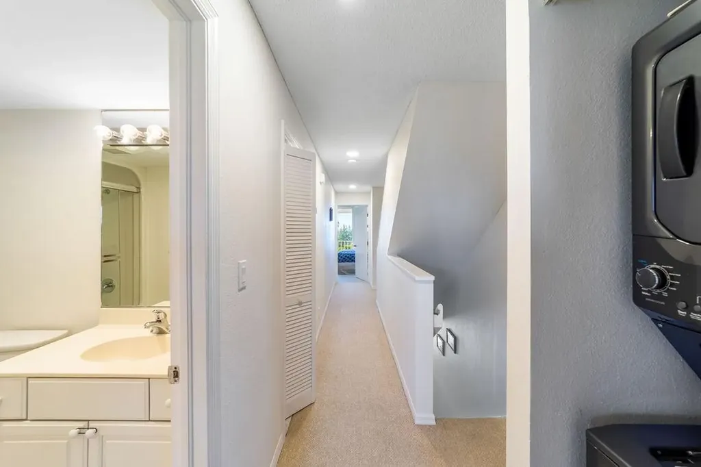 Bell Channel Club C-10 Grand Bahama Freeport BS