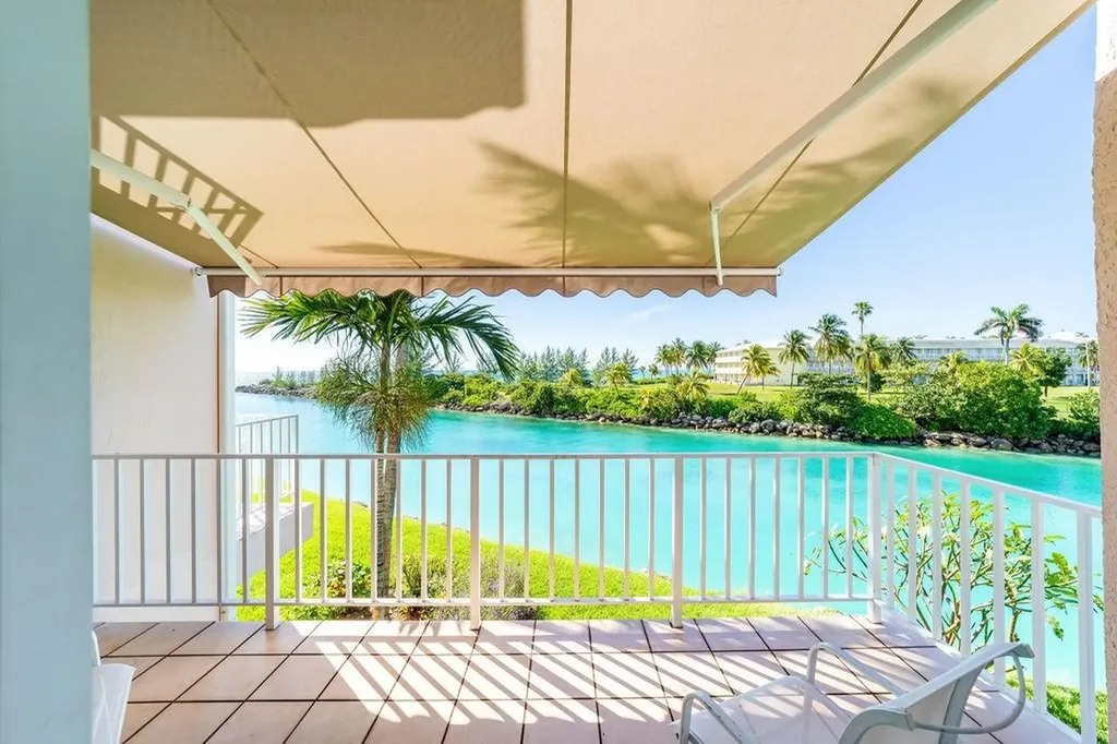 Bell Channel Club C-10 Grand Bahama Freeport BS