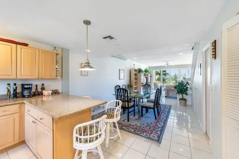 Bell Channel Club C-10 Grand Bahama Freeport BS