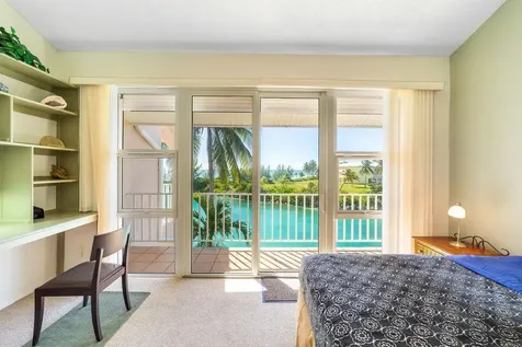 Bell Channel Club C-10 Grand Bahama Freeport BS