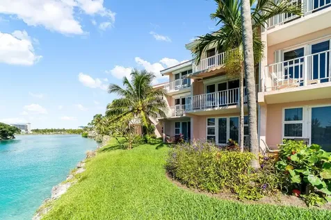 Bell Channel Club C-10 Grand Bahama Freeport BS