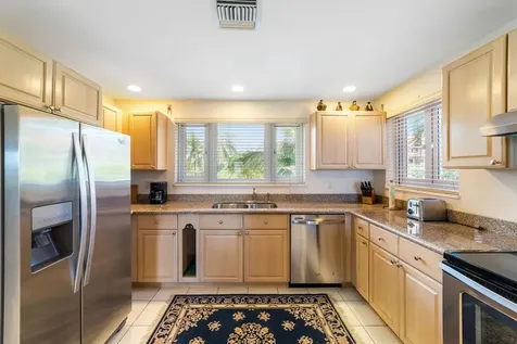 Bell Channel Club C-10 Grand Bahama Freeport BS