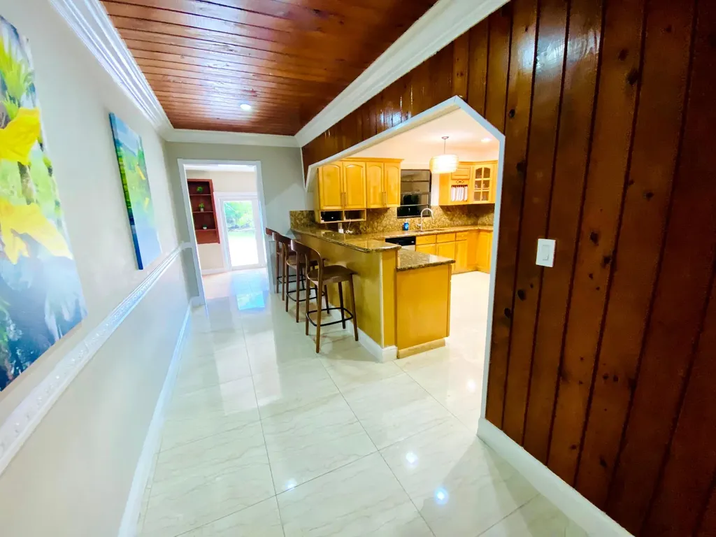 Crow's Nest Cove 5 Grand Bahama Freeport BS