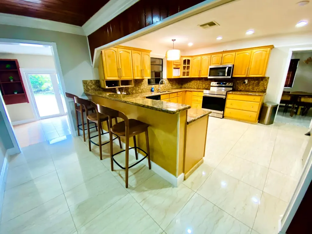 Crow's Nest Cove 5 Grand Bahama Freeport BS