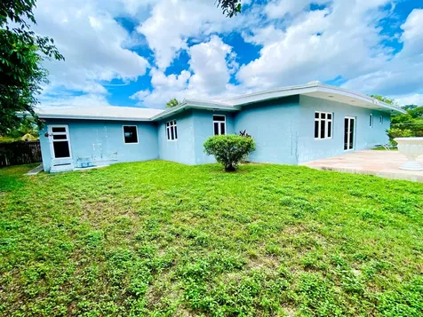 Crow's Nest Cove 5 Grand Bahama Freeport BS