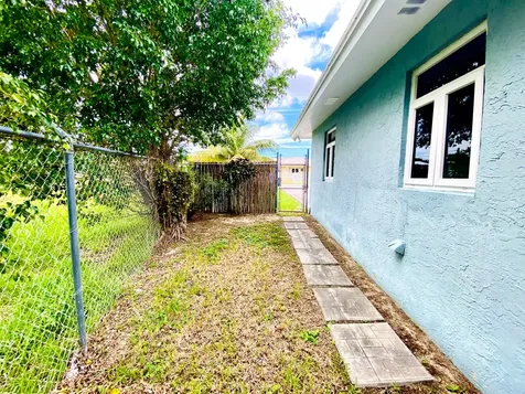 Crow's Nest Cove 5 Grand Bahama Freeport BS