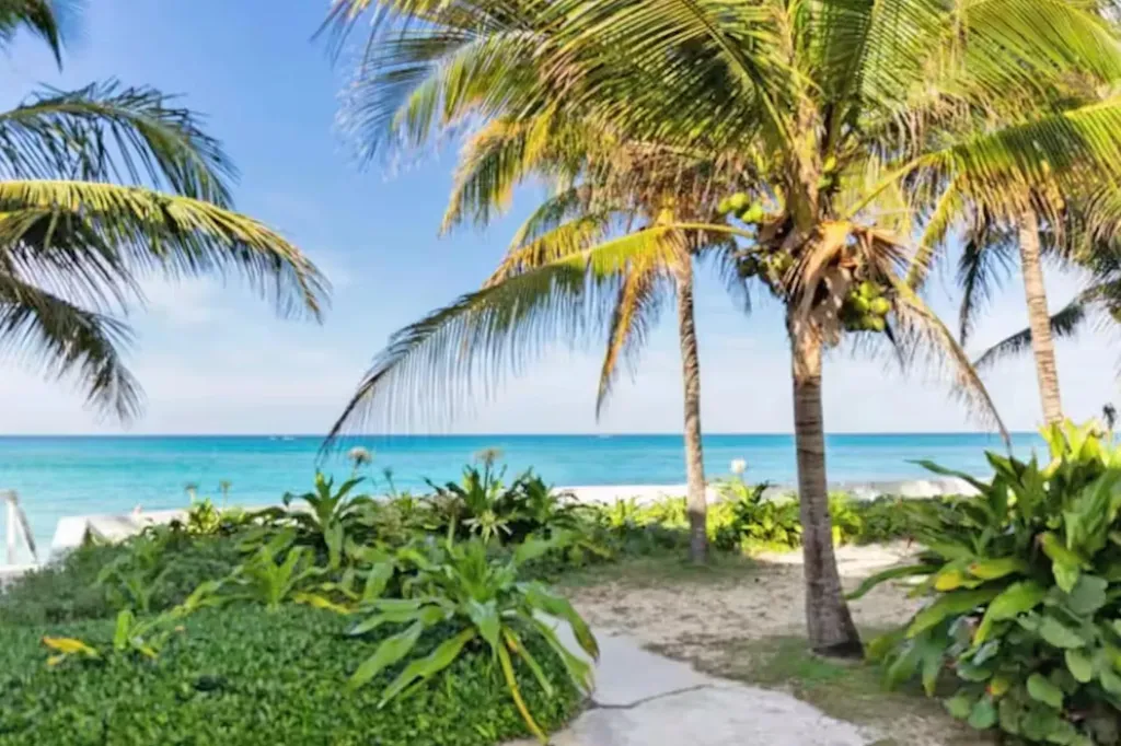 New Providence Paradise Island BS, Palms Of Love Beach, Unit 5D