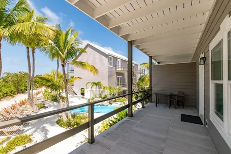 4 Migrate Beach Chalet Eleuthera BS