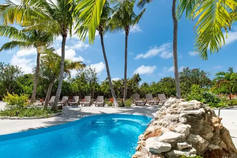 4 Migrate Beach Chalet Eleuthera BS