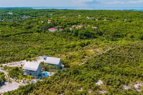 4 Migrate Beach Chalet Eleuthera BS