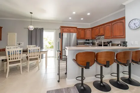 4 Migrate Beach Chalet Eleuthera BS