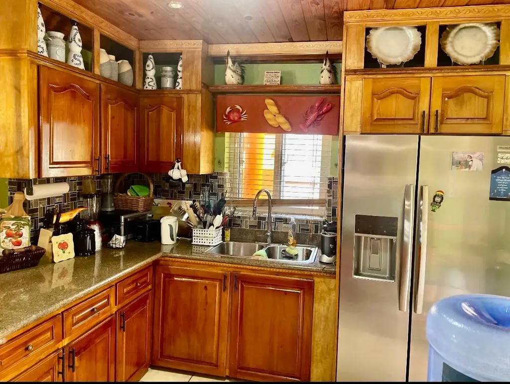 Hosta Close Tropical Gard New Providence Paradise Island BS