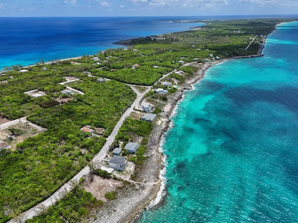 Wandering Shore Drive Eleuthera BS