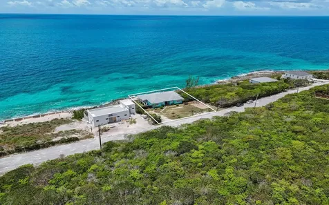Wandering Shore Drive Eleuthera BS