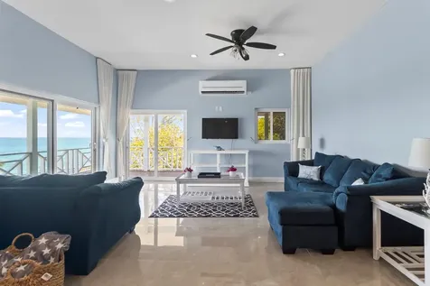 Wandering Shore Drive Eleuthera BS