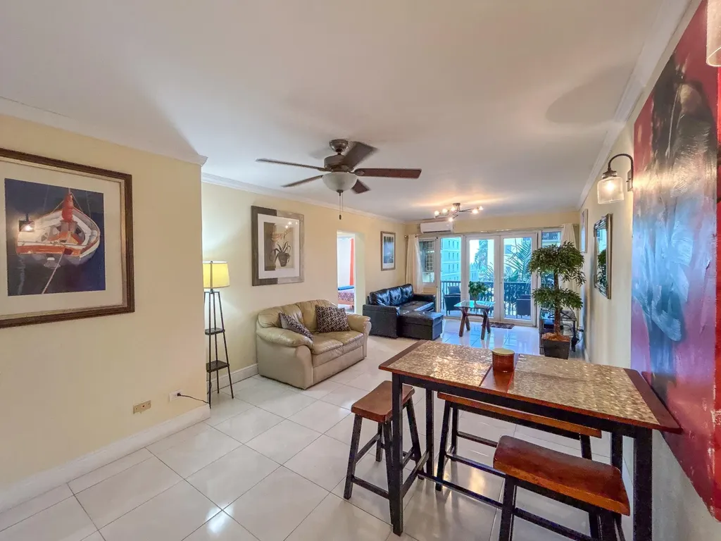 Town Court New Providence Paradise Island BS