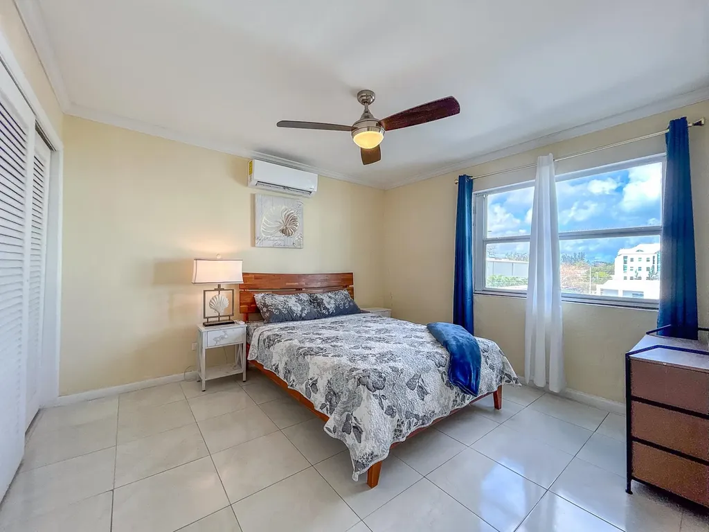 Town Court New Providence Paradise Island BS