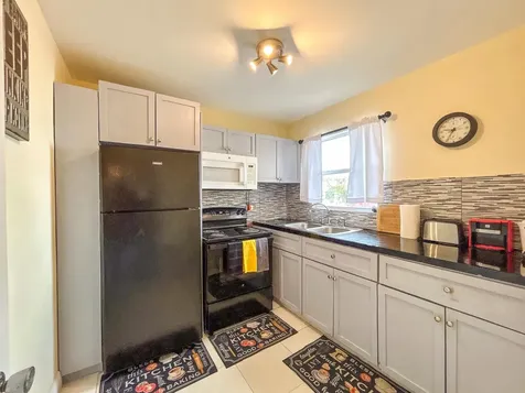 Town Court New Providence Paradise Island BS